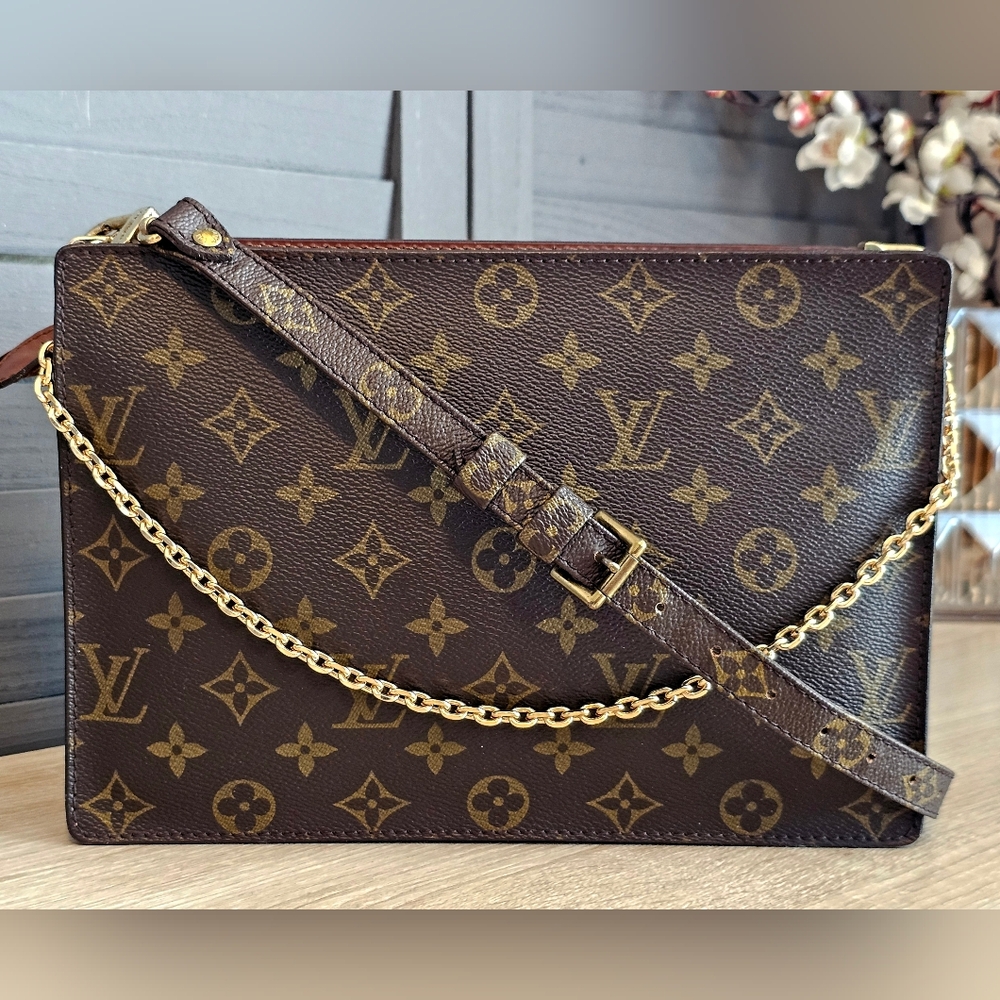 Authentic LOUIS VUITTON Monogram Enghien Crossbody Bag